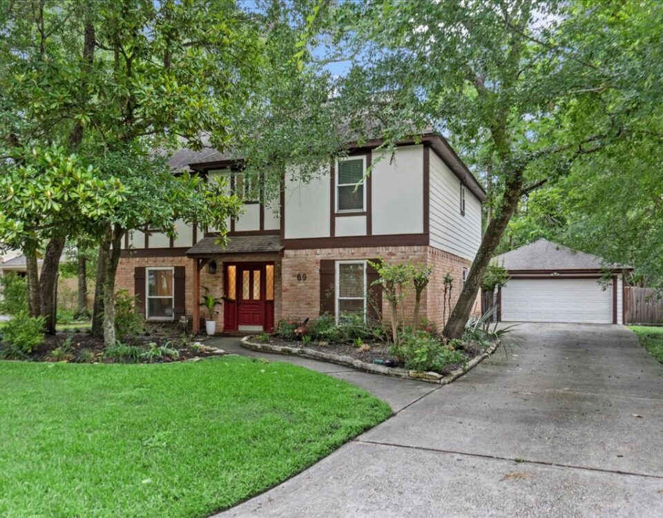 69 Towering Pines Dr The Woodlands TEXAS